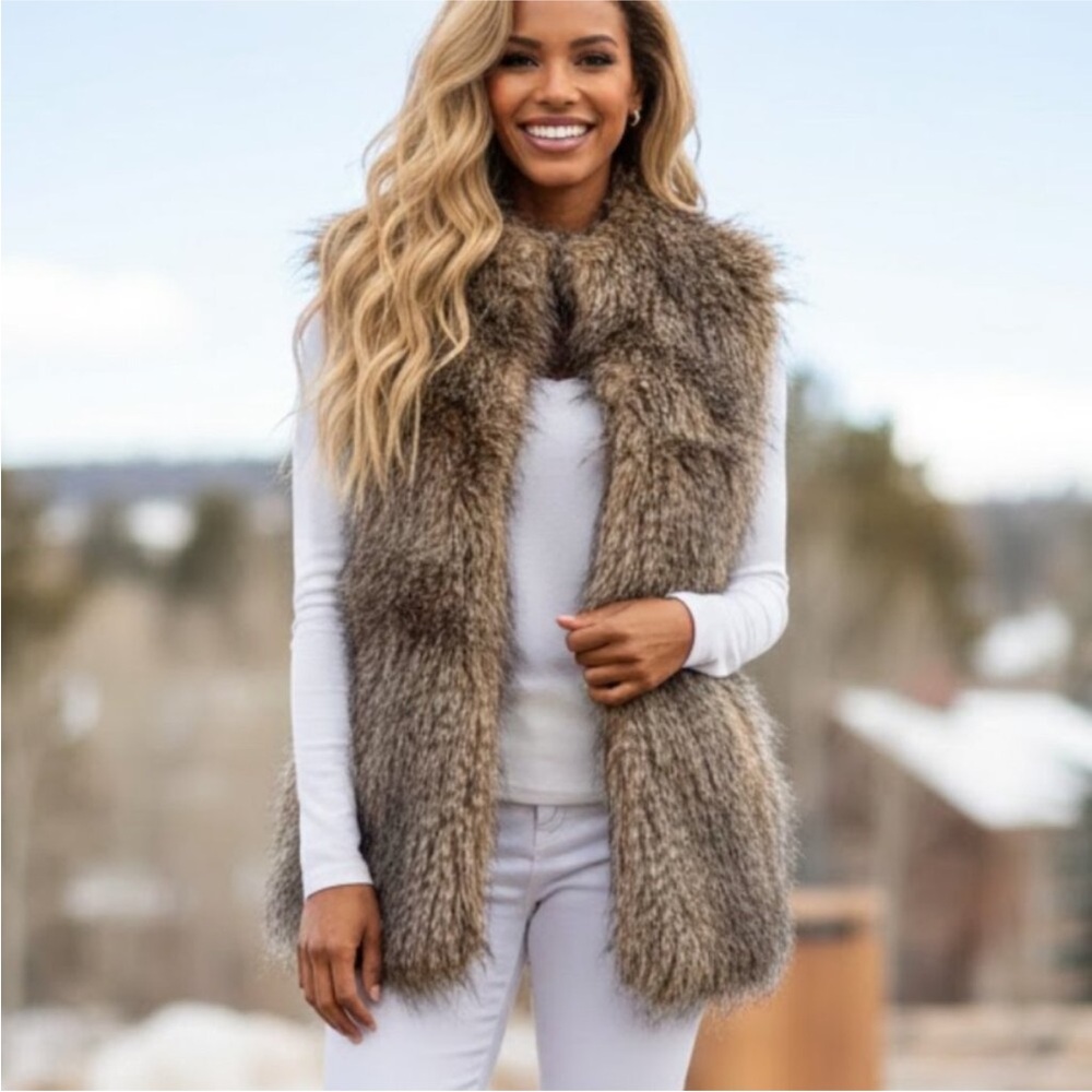 Hello Friends! New items recently added to my closet-Reasonable offers accepted. - Picture 7 of 13